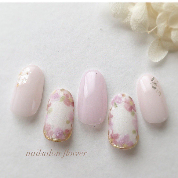 ふんわり優しいフラワーネイル/フラワーネイル/春ネイル／ジェルネイル