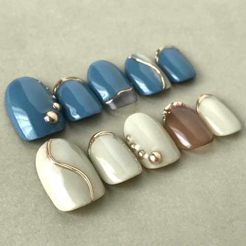 ブルーグレーくすみカラー ニュアンスネイル ネイルチップ 青灰色