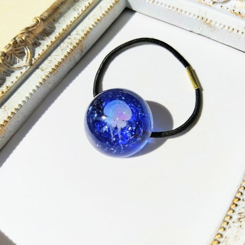 半球の深海クラゲヘアゴム / 海 / 海の中 / レジン ヘアゴム 華昇 優羽