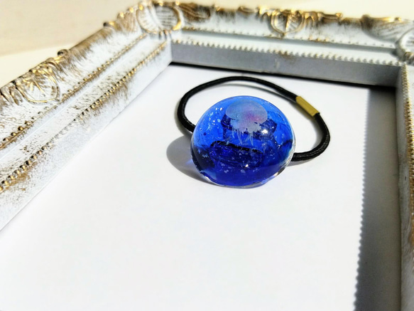 半球の深海クラゲヘアゴム / 海 / 海の中 / レジン ヘアゴム 華昇 優羽