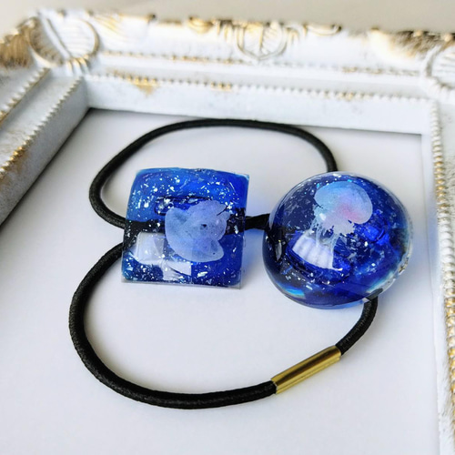 半球の深海クラゲヘアゴム / 海 / 海の中 / レジン ヘアゴム 華昇 優羽