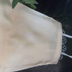 ラスト　321 不織布マスクカバー　グレー高級刺繍レース　肌面✨高級シルク 7枚目の画像