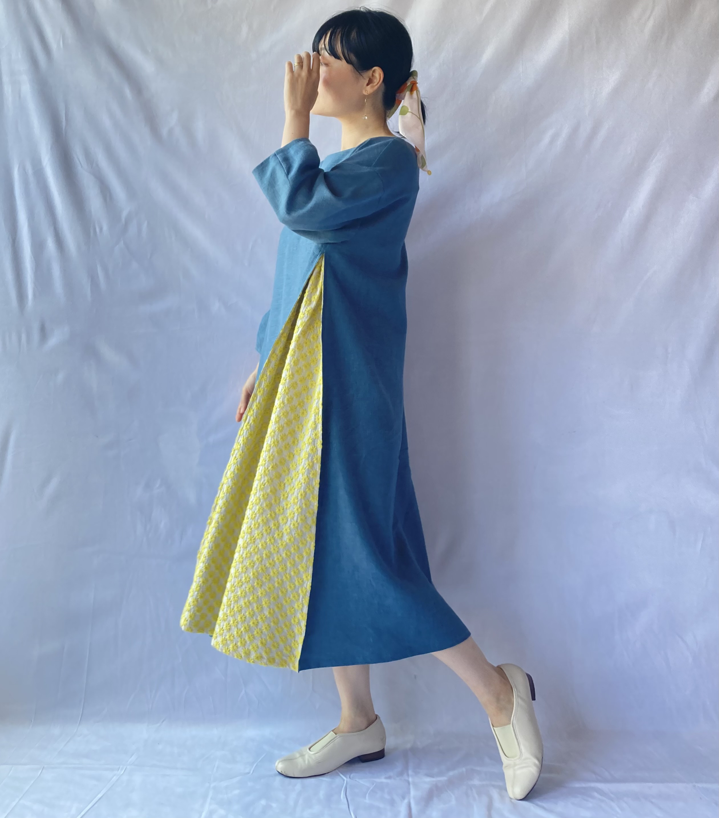 【即納】コンビネーション・リネンワンピース　シャドウブルー／デイジー（刺繍）