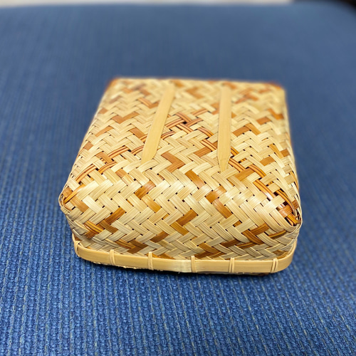 可愛らしい形の竹製お弁当箱 ランチボックス(正方形・小) 2種 弁当箱