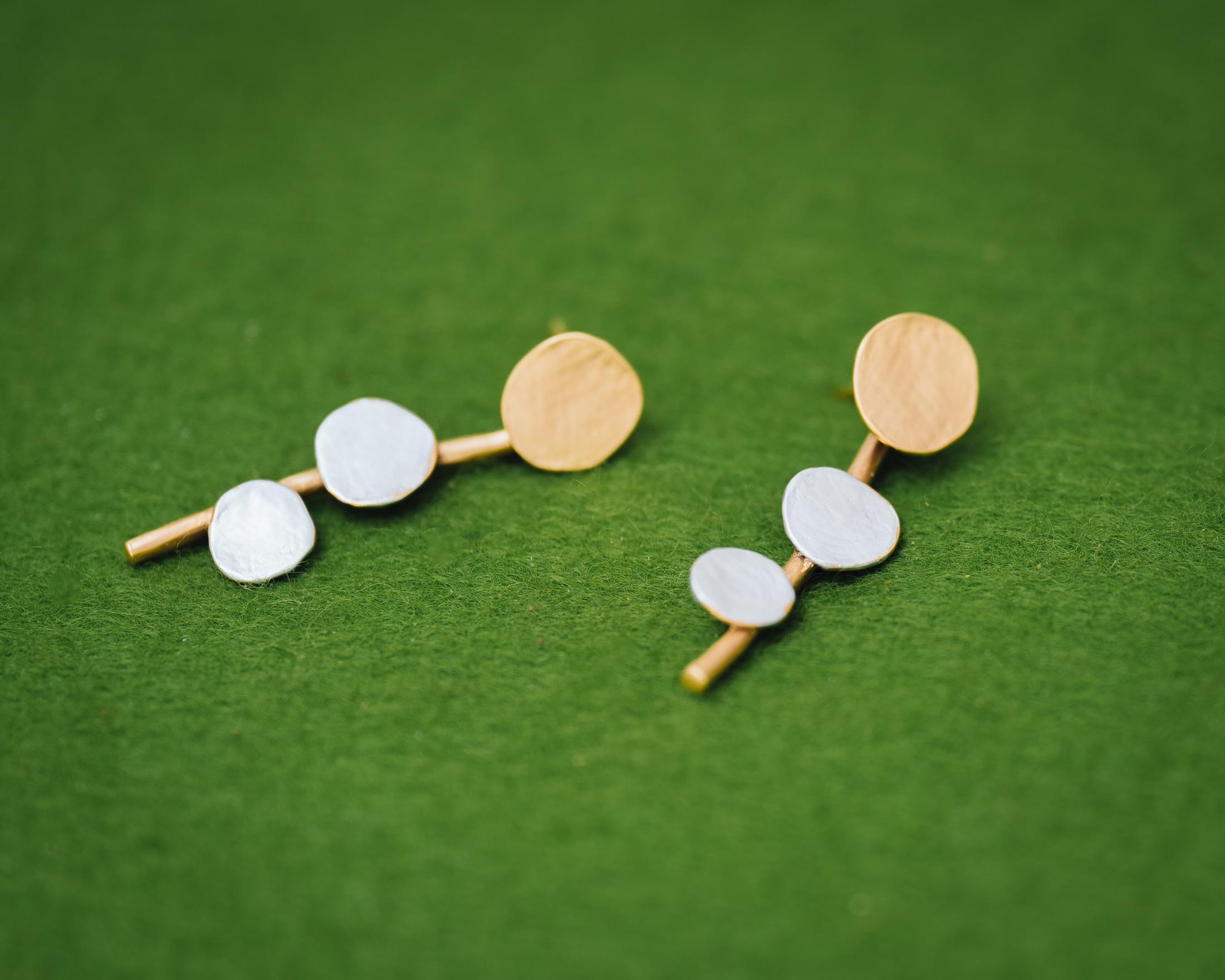 ワイヤープランツ ゴールド＋シルバー  ブラ ピアス (イヤリングもオプション購入で可）