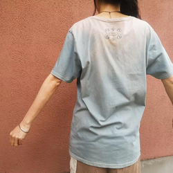 藍染め moon＆ainu organic tops  * 草木染めアイヌと月のカットソー　オーガニックtシャツ 4枚目の画像