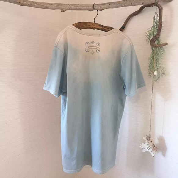 藍染め moon＆ainu organic tops  * 草木染めアイヌと月のカットソー　オーガニックtシャツ 8枚目の画像