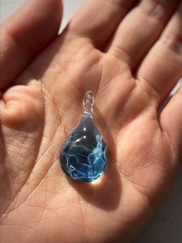 Sea glass pendant　L＊ブルーミックス 4枚目の画像