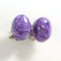 （1 件）Charoite 耳釘（8 x 6 毫米，鈦柱） 第3張的照片