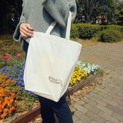 ☆韓国の人気☆【LOEUVRE】☆Sac de Etan.g☆バッグ☆関税込☆ TOUT Y EST】トゥティエ SAC CANOT BAG ☆韓国人気☆ 追跡付