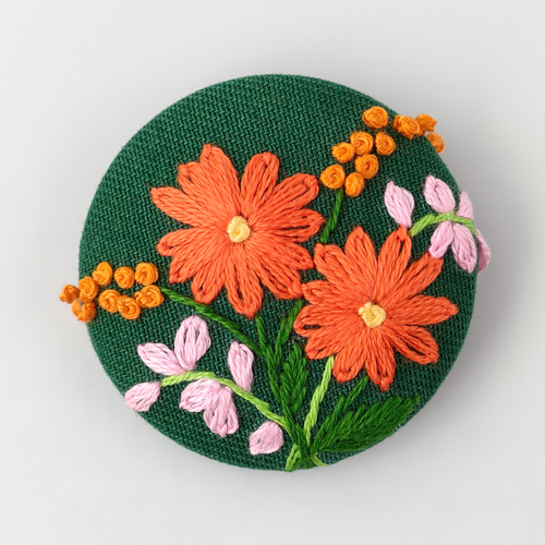 【専用】ハンドメイド　刺繍ブローチ　ヘアゴム 専用】ハンドメイド 刺繍ブローチ ヘアゴム