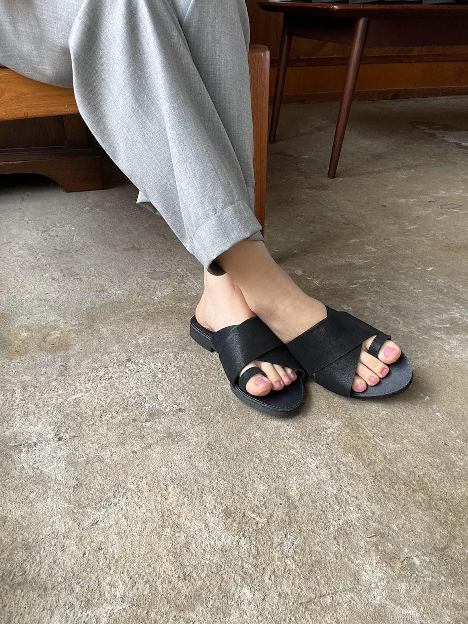 【Sサイズ】Cross sandals ver.shiny black /フラットサンダル＊シャイニーブラック