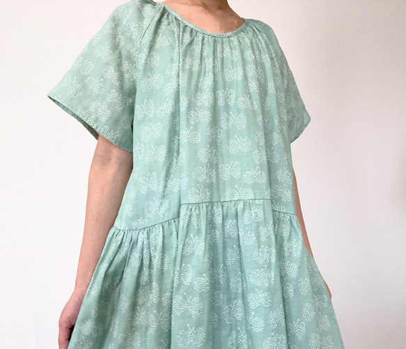 柔軟的雙層紗布*簡單的短袖喇叭連衣裙配蝴蝶結*100%棉*淡綠色 第18張的照片