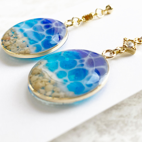 海を切り取ったレジンのピアス・イヤリング 海塗り 水面塗り ピアス 