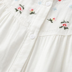 ダブルガーゼ 花柄刺繍  白/水色 2色 長袖コットンブラウス 5枚目の画像