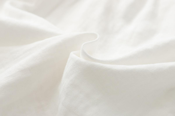 ダブルガーゼ 花柄刺繍  白/水色 2色 長袖コットンブラウス 11枚目の画像