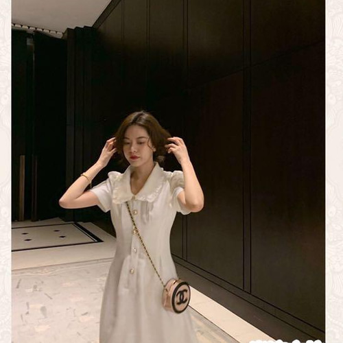 春夏新作レトロ フリルパフスリーブワンピース パールボタンロング  