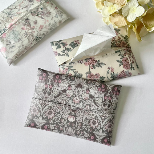 リバティ ラミネート 携帯ティッシュケース・ストロベリーシーフ フォレスト リバティ ラミネート 携帯ティッシュケース・ストロベリーシーフ