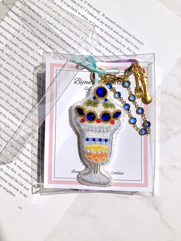 【ミヤコショウビン】ビーズ刺繍ブローチバッグチャーム ミヤコショウビン】ビーズ刺繍ブローチバッグチャーム