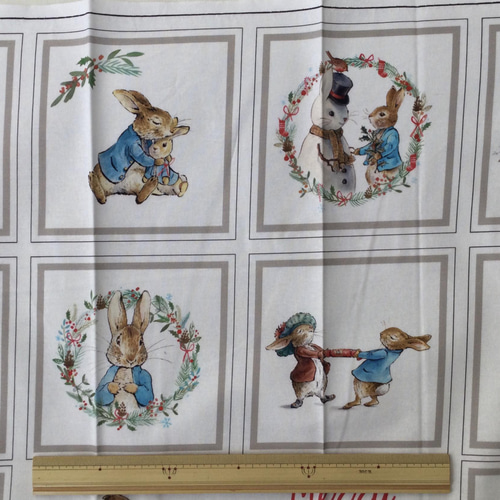 ピーターラビット クリスマスパネル生地 生地 Hirondelle et Ruby 通販