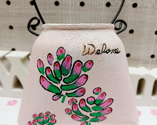 乙女心♥リメイク缶バック♥手描く 多肉植物 taniku－maruko 通販