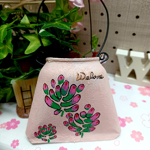 乙女心♥リメイク缶バック♥手描く 多肉植物 taniku－maruko 通販