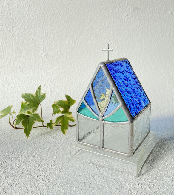 【Medium Church or house】Clear blue ステンドグラス　LED専用キャンドルホルダー 1枚目の画像