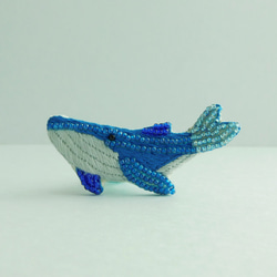 海色クジラ　刺繍ブローチ　 2枚目の画像