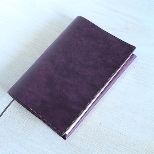 ブックカバー 文庫本サイズ プルーニャ（紫）【イタリアンレザー