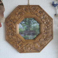 受注制作）木彫りの大きな壁掛け鏡☆葡萄模様☆材質榀の木＊ｻｲｽﾞ約
