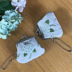 紫陽花　アナベル刺繍　ミニがま口　コインケース・アクセサリーケース 2枚目の画像