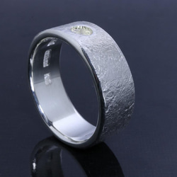 指輪 メンズ : 岩石 菊紋 平打ち シルバー リング 8mm幅 14～27号 白仕上げ シンプル 和柄 和風 ブランド 3枚目の画像