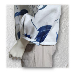 14＊トロピカル葉柄浴衣リメイクレトロオープンカラーブラウスジャケット（白×紺） 8枚目の画像