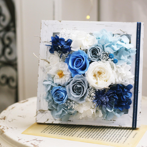 青系薔薇(バラ)のプリザーブドフラワーアレンジメント フレーム