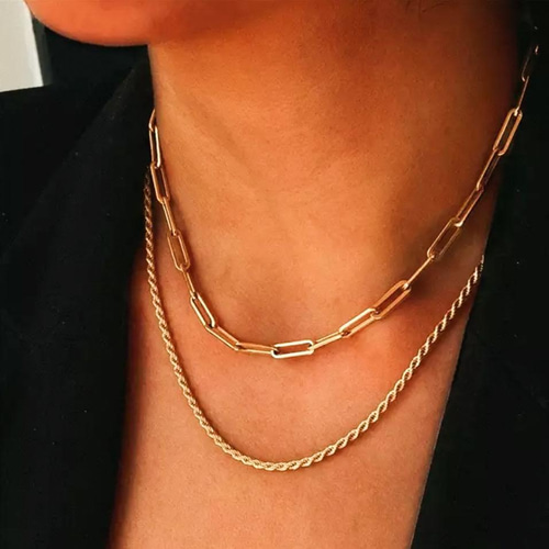 新作SALE 今季トレンドツイストチェーンネックレス チョーカー 肌に