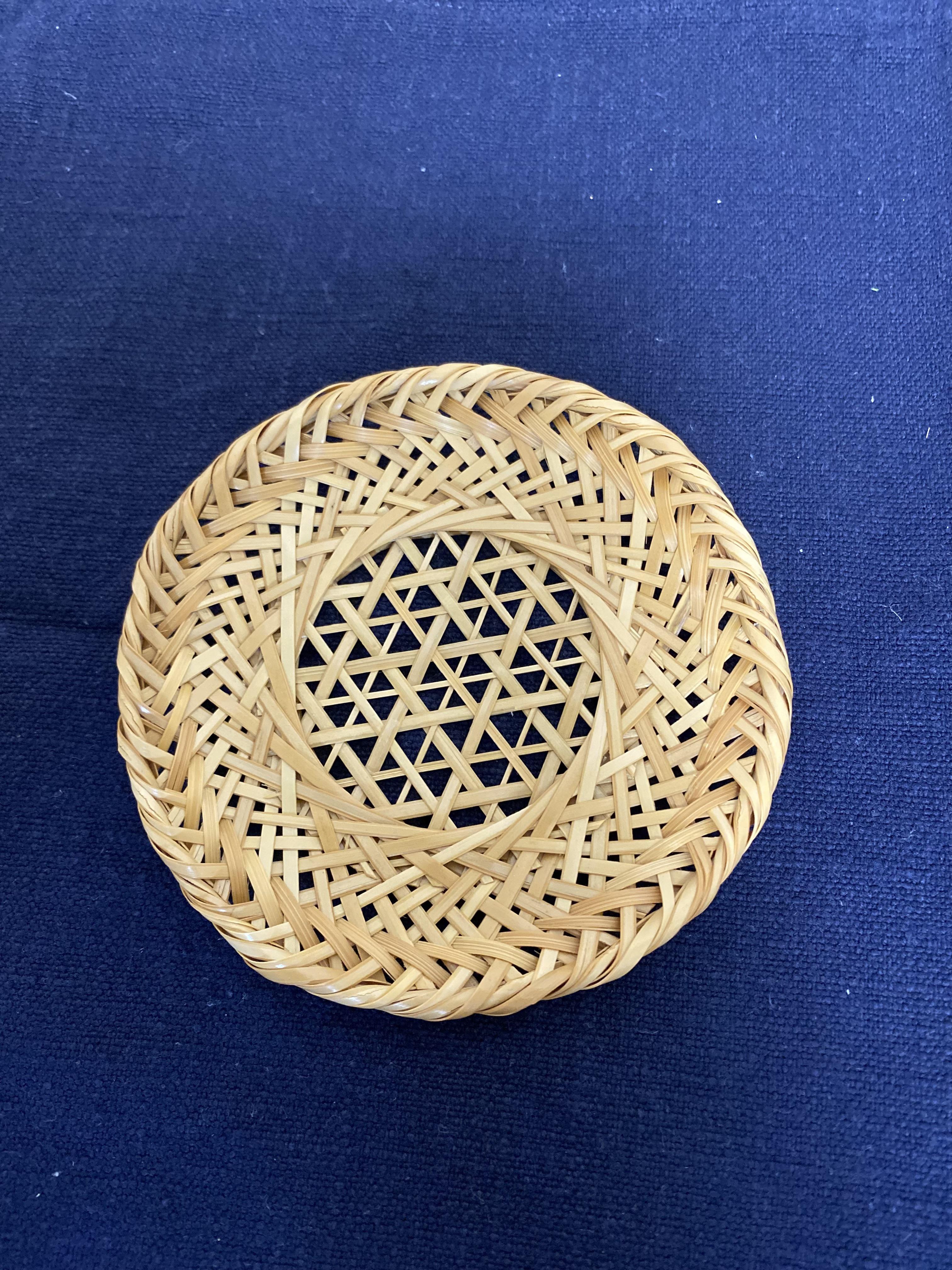 ティータイムに添えて　品のある竹コースター・茶托 2枚組 (丸型A)