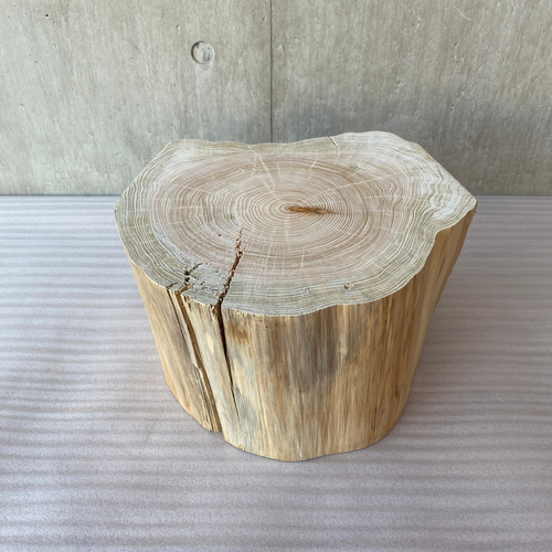 ヒノキのオブジェ ヒノキの切り株の造形的置物 B-8(逆台形) おしゃれ