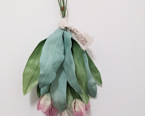 チューリップの花束 布花 スワッグ N工房 通販 13771675｜Creema(クリーマ)