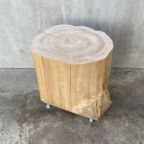 ヒノキの切り株造形的スツール】 木 丸太椅子 オブジェ サイドテーブル 