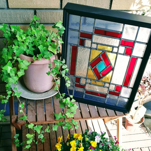 次の世代へ受け継げる 本物のステンドグラスパネル 送料無料 ブルー 窓