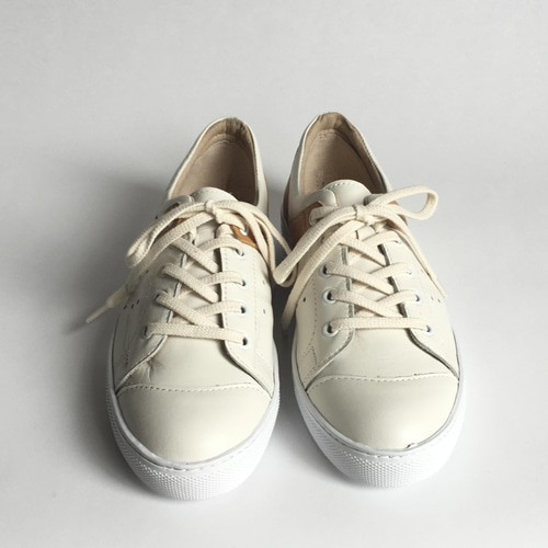 希少！！2頭ワニ革スニーカーオレンジユーロ40日本25.5センチ相当