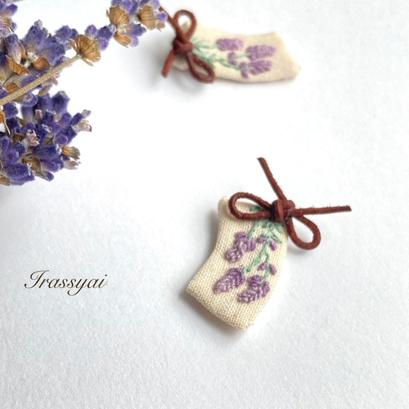 【lavender】手刺繍ラベンダーの耳飾り　ピアス　イヤリング 5枚目の画像