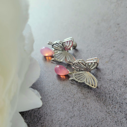 銀の羽根　蝶々のシルバーイヤリング/ピアス　ストロベリーピンクのチェコビーズ 11枚目の画像