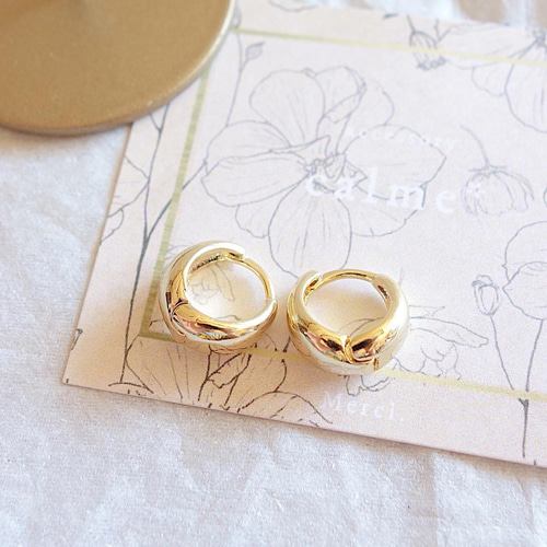 035At【高品質✨】ぷっくりフープピアス　ピンクゴールド　シンプル　大人可愛い 035At【高品質✨】ぷっくりフープピアス ピンクゴールド