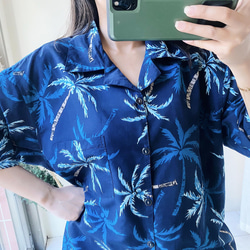 夏季深藍椰子樹蔭紋 古著夏威夷襯衫上衣 vintage Aloha Shirt 第5張的照片