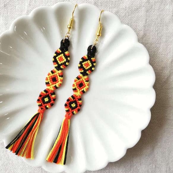 エスニック ミサンガピアス/イヤリング ピアス（フック・チェーン