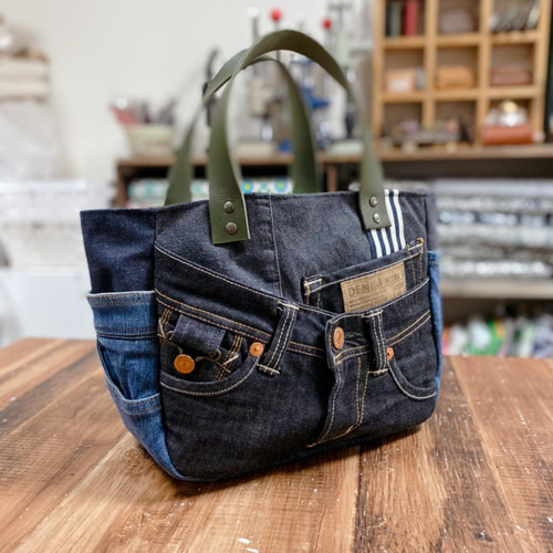 デニムと革のトートバッグ：デニムリメイク×本革持ち手グリーン トート