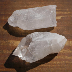 現物☆天然石2本セット合計約85gクォーツ(ブラジル産)天然水晶ポイント結晶原石鉱物[bq-220415-04] 2枚目の画像