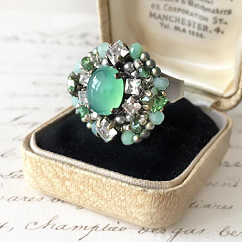 クリソプレーズリング (指輪) 緑 天然石リング 大粒 オーバル カボション ビーズリング フリーサイズ 大ぶり 贈り物