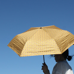 竹製折疊傘 復古花朵 阻擋99.9%紫外線 晴天雨天都可以遮陽傘 雨傘 第1張的照片